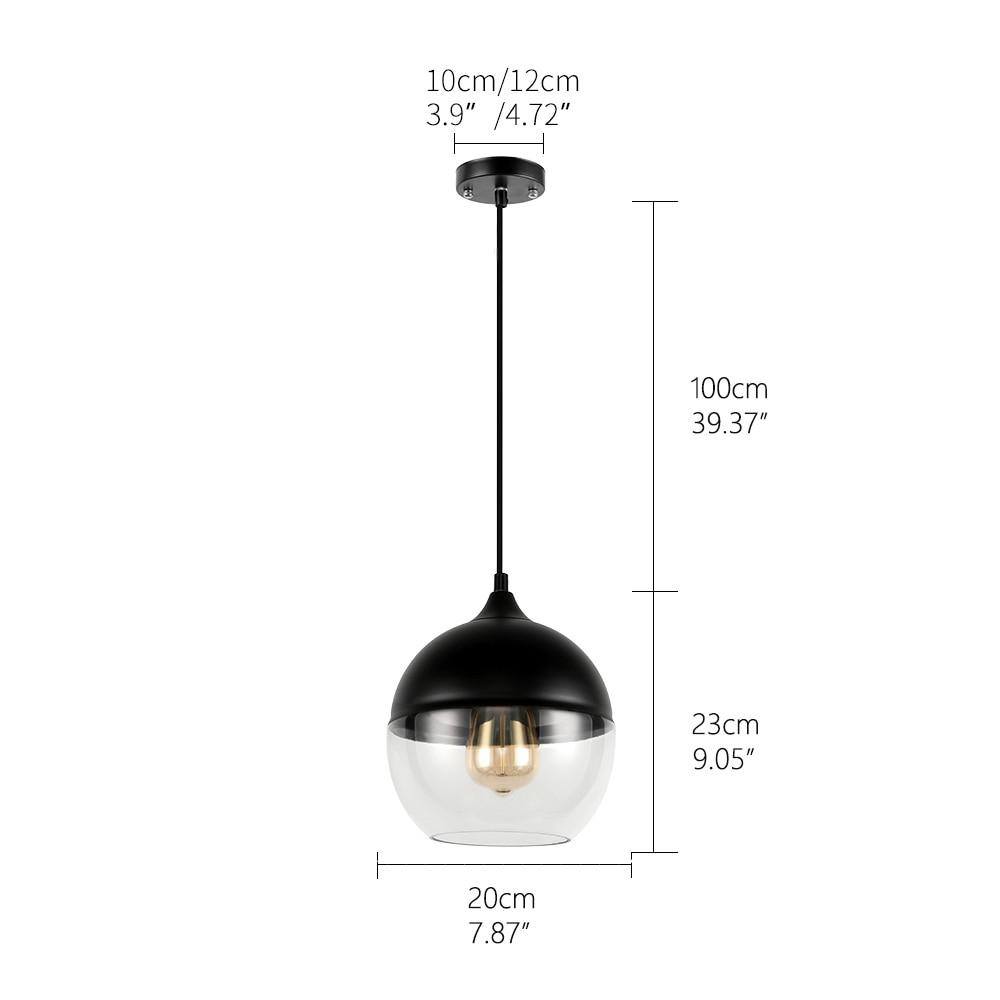 "Elegant pendellampe i håndblåst glass, justerbar, med transparent skjerm og svart snor for moderne interiørdesign."