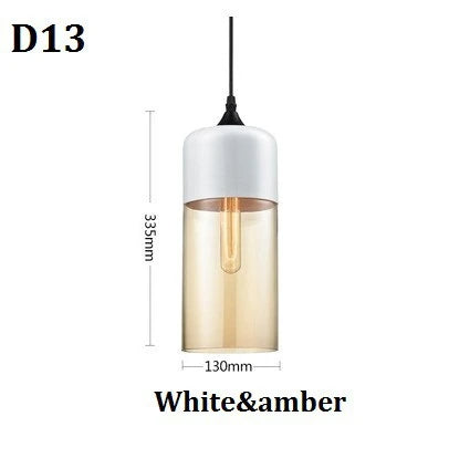 "Elegant pendellampe i munnblåst glass og tre, justerbar kabellengde, sofistikert design, perfekt for stue eller spisestue."