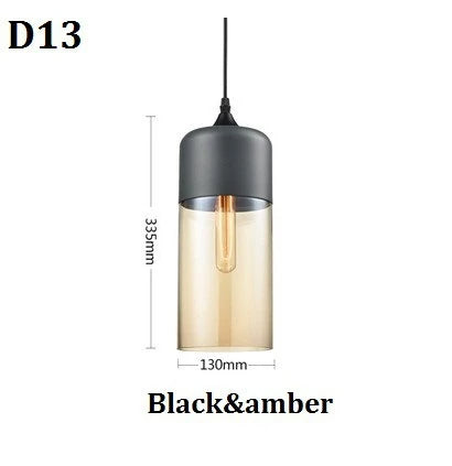 "Elegant pendellampe i munnblåst glass og tre, justerbar kabellengde, sofistikert design, perfekt for stue eller spisestue."