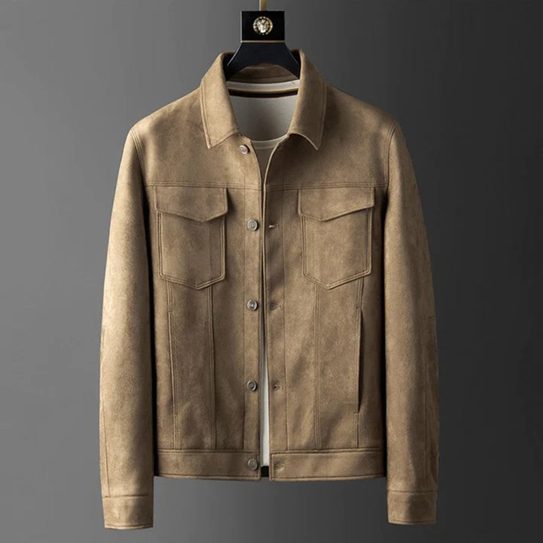 "Elegant semsket skinnjakke for menn, vindtett, moderne snitt, i sofistikerte farger som grå, kaffe og khaki."