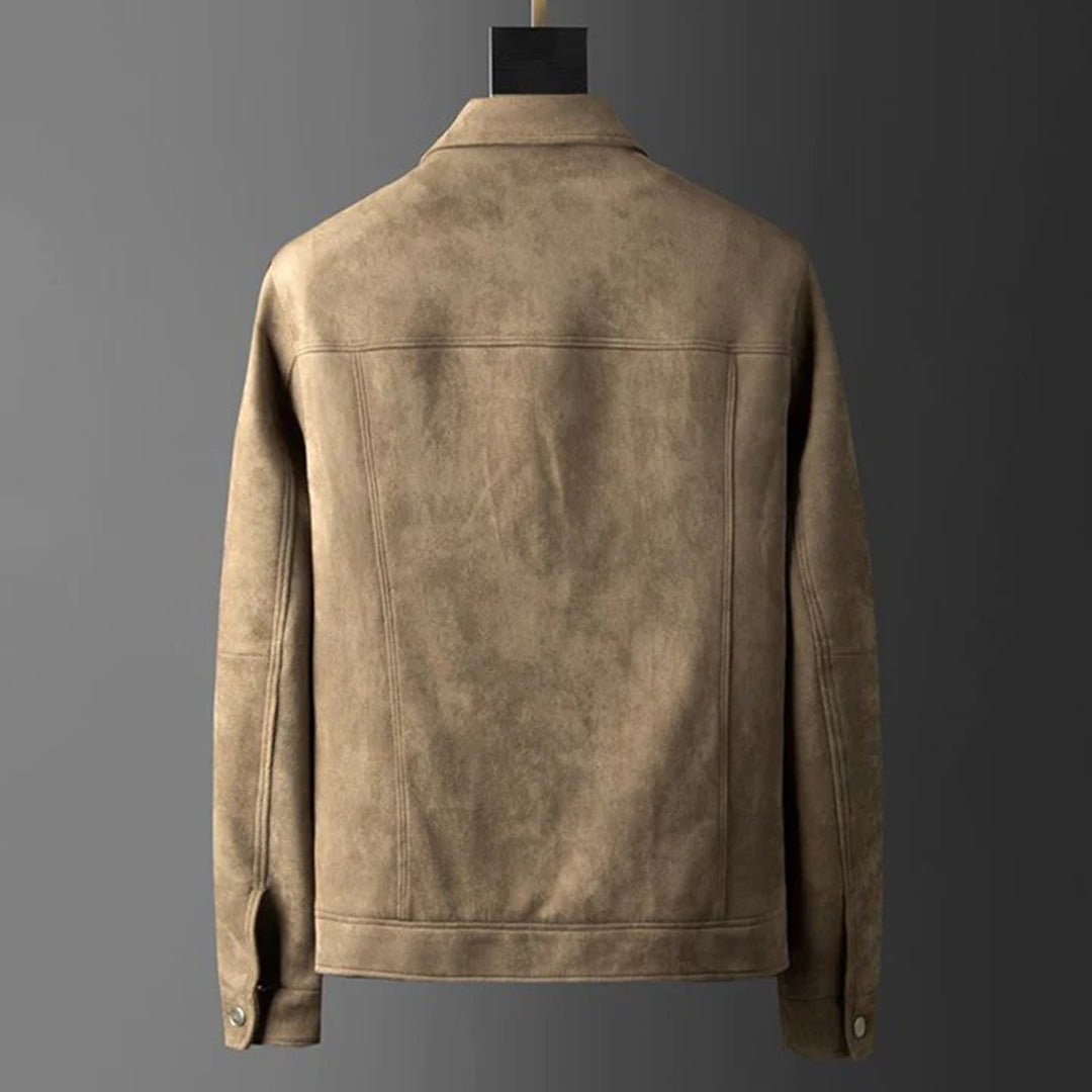 "Elegant semsket skinnjakke for menn, vindtett, moderne snitt, i sofistikerte farger som grå, kaffe og khaki."
