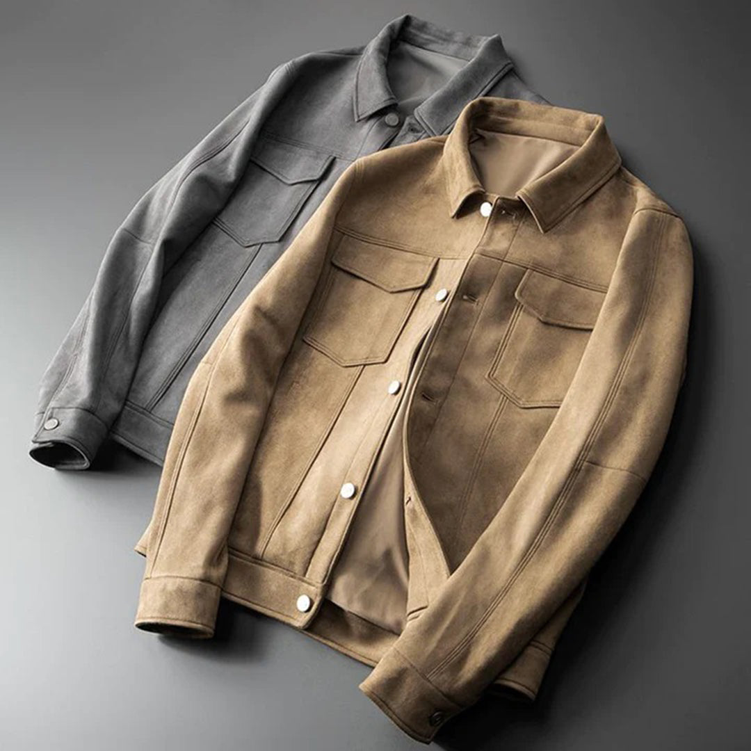 "Elegant semsket skinnjakke for menn, vindtett, moderne snitt, i sofistikerte farger som grå, kaffe og khaki."