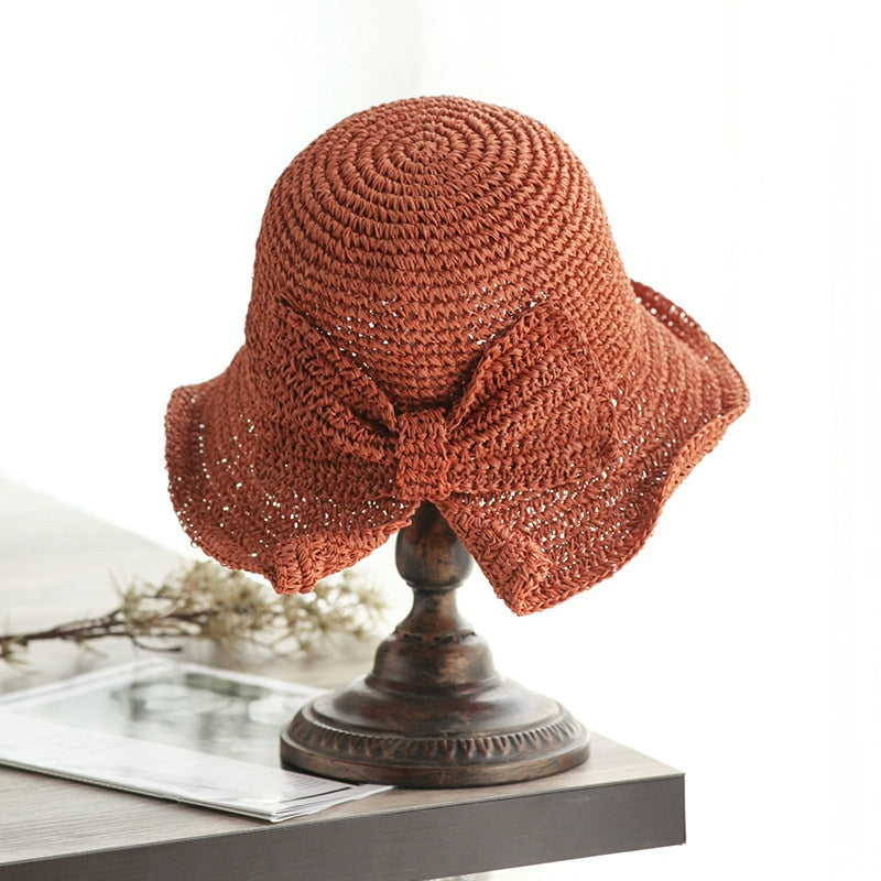 Elegant stråhatt for kvinner med bred brem, perfekt solbeskyttelse sommer