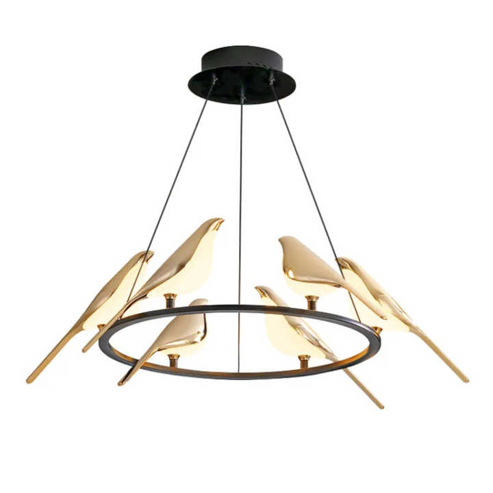 "Elegant taklampe med gylne fugler, sofistikert design med justerbar høyde, perfekt for stue eller spisestue."
