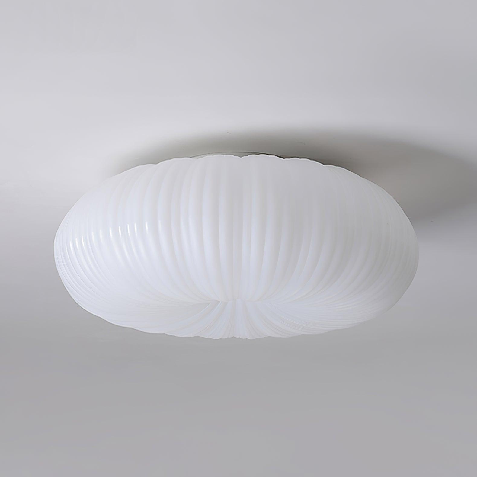 "Elegant taklampe med metall og PE-akryl, fjernstyrt dimmer, to størrelser, varm/kjølig LED-lys, sofistikert design."