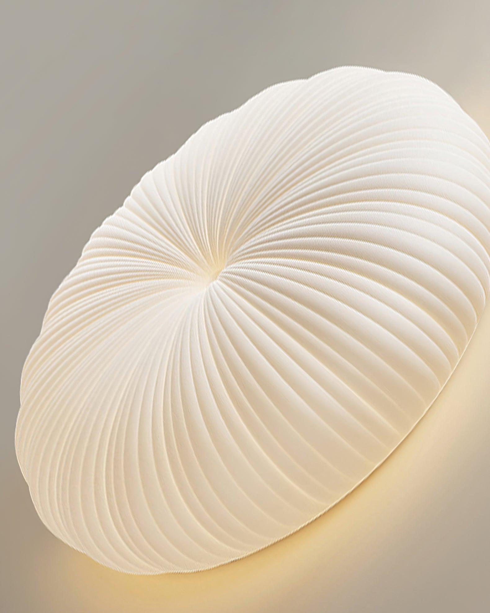 "Elegant taklampe med metall og PE-akryl, fjernstyrt dimmer, to størrelser, varm/kjølig LED-lys, sofistikert design."