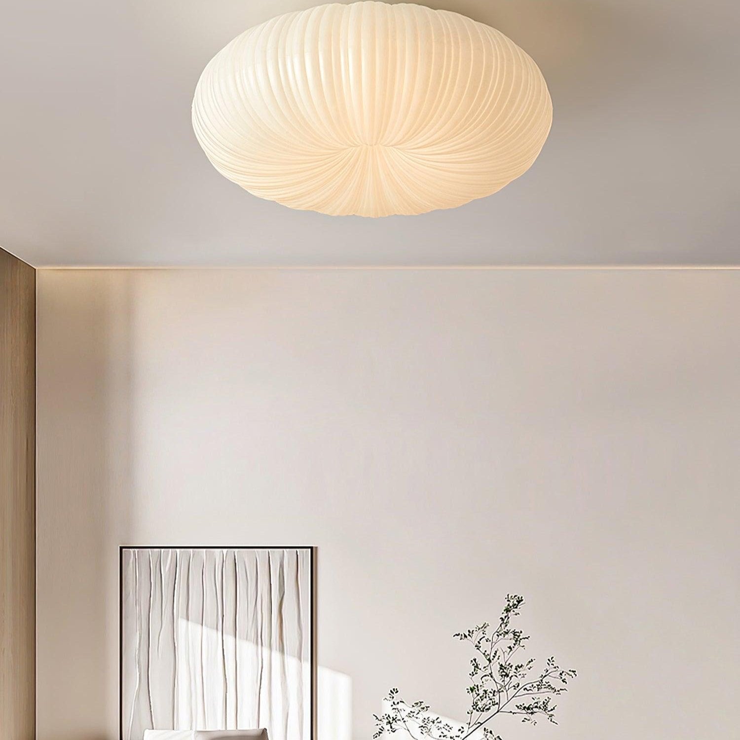 "Elegant taklampe med metall og PE-akryl, fjernstyrt dimmer, to størrelser, varm/kjølig LED-lys, sofistikert design."