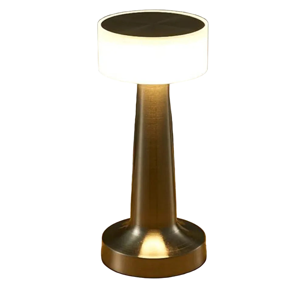 Elegant trådløs bordlampe med dimmbar LED-lys og berøringssensor. Perfekt for moderne interiør.