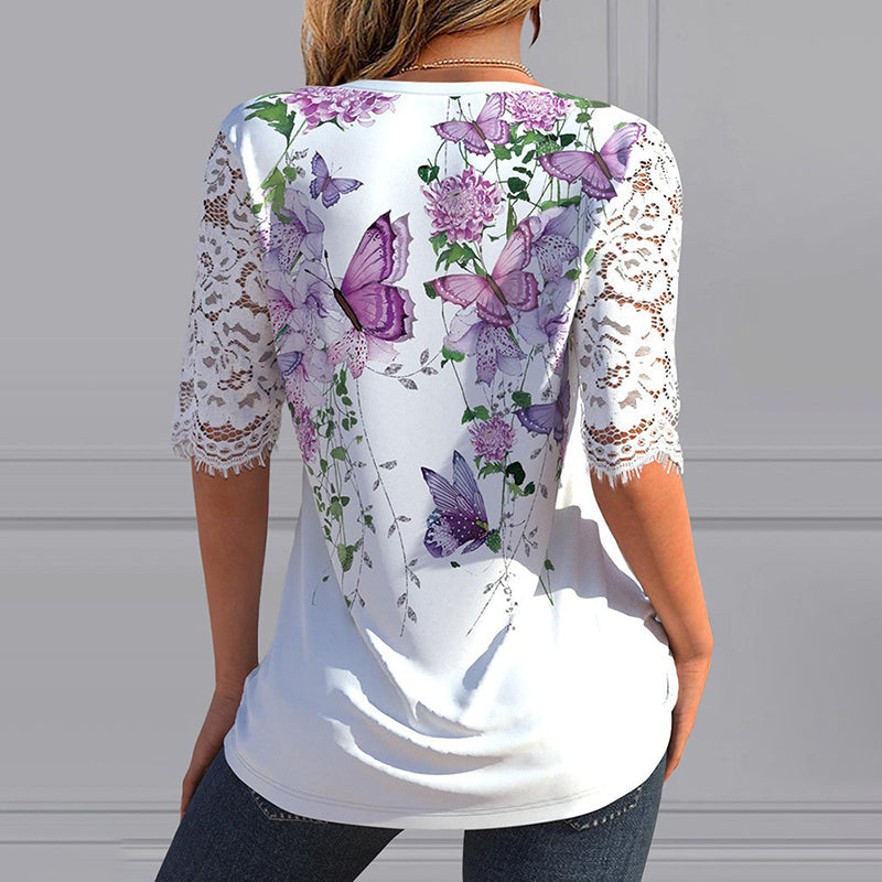 "Elegant V-hals bluse med blonder og blomstertrykk, feminine detaljer, ideell for hverdagsbruk og spesielle anledninger"