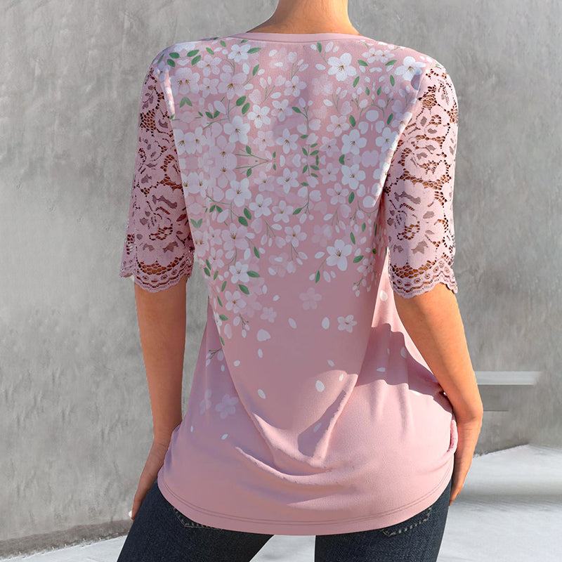 "Elegant V-hals bluse med blonder og blomstertrykk, feminine detaljer, ideell for hverdagsbruk og spesielle anledninger"