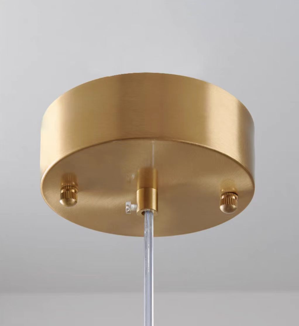 "Elegante moderne pendellampe i grått glass med stjernehimmel-effekt, justerbar høyde, perfekt for alle rom."