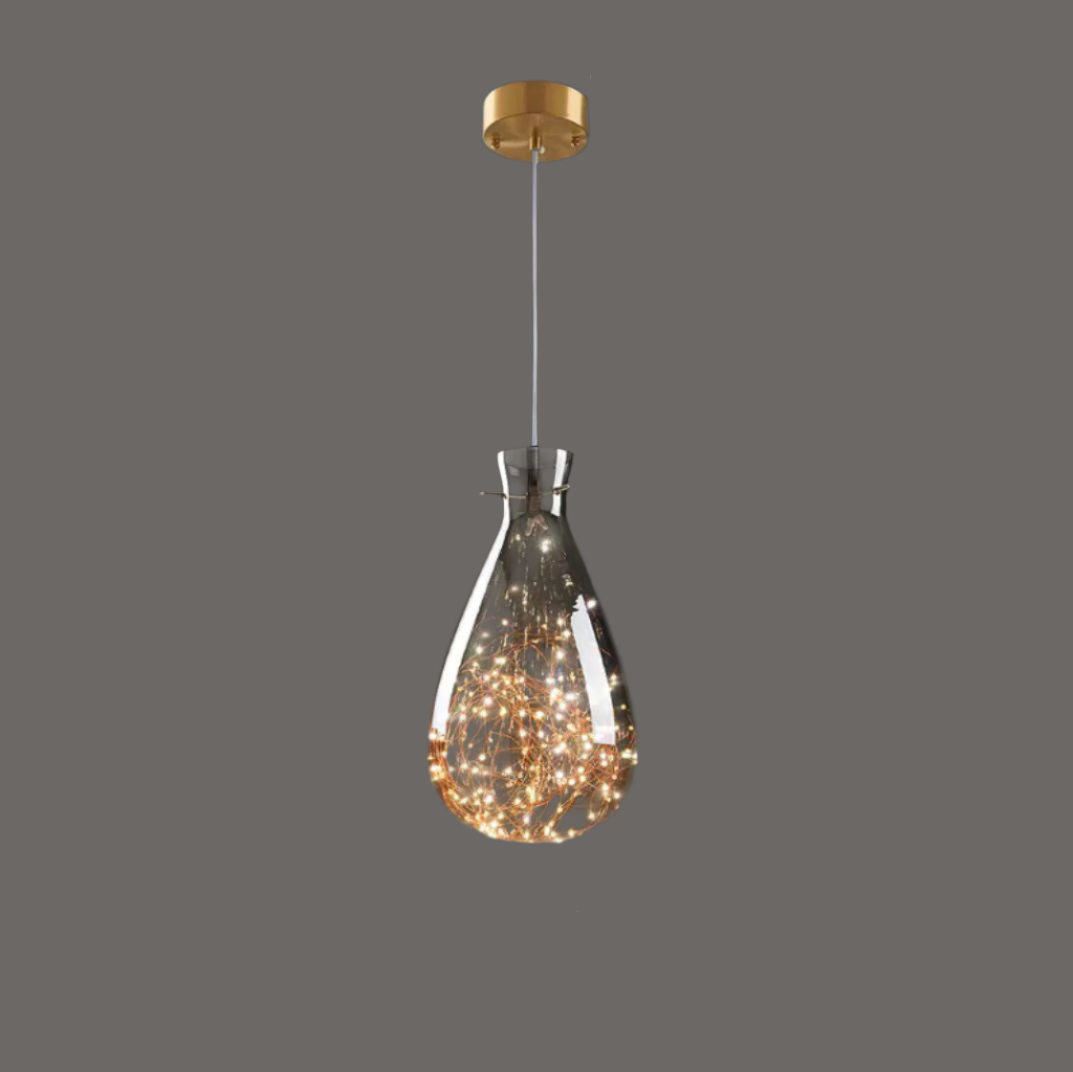 "Elegante moderne pendellampe i grått glass med stjernehimmel-effekt, justerbar høyde, perfekt for alle rom."