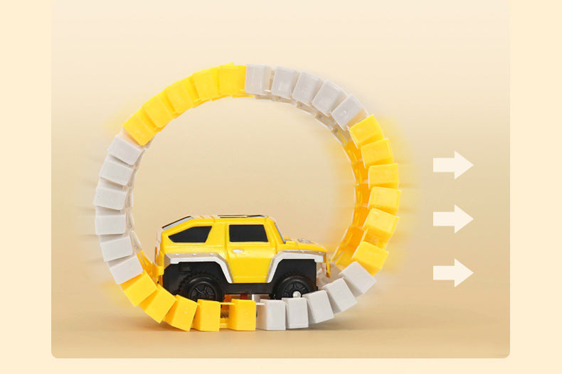 Fargerik bilbane med svinger, ramper og tunneler. Perfekt for kreativ lek og utvikling av barns ferdigheter.