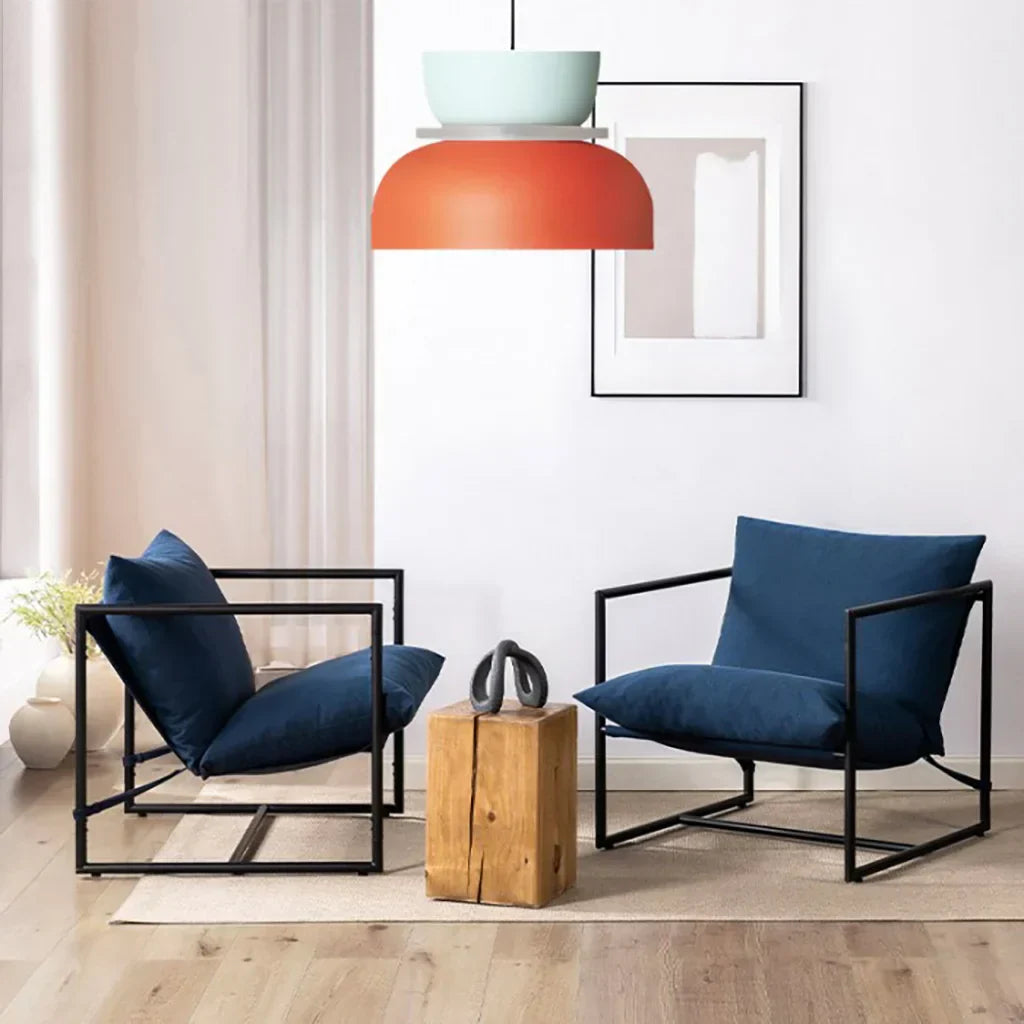 "Fargerik pendellampe med makronfarger og moderne nordisk design, interiørbelysning, perfekt for små til mellomstore rom."