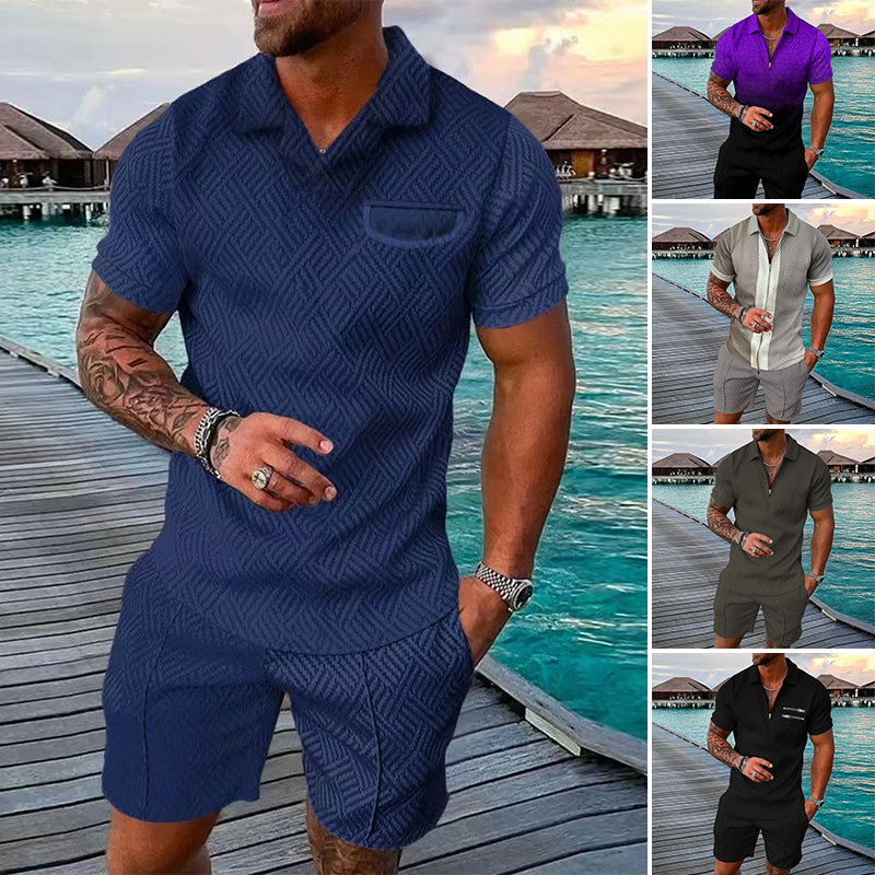 "Fargerikt polo-sett for menn med trykt t-skjorte og matchende shorts, ideelt for sommerlige anledninger"