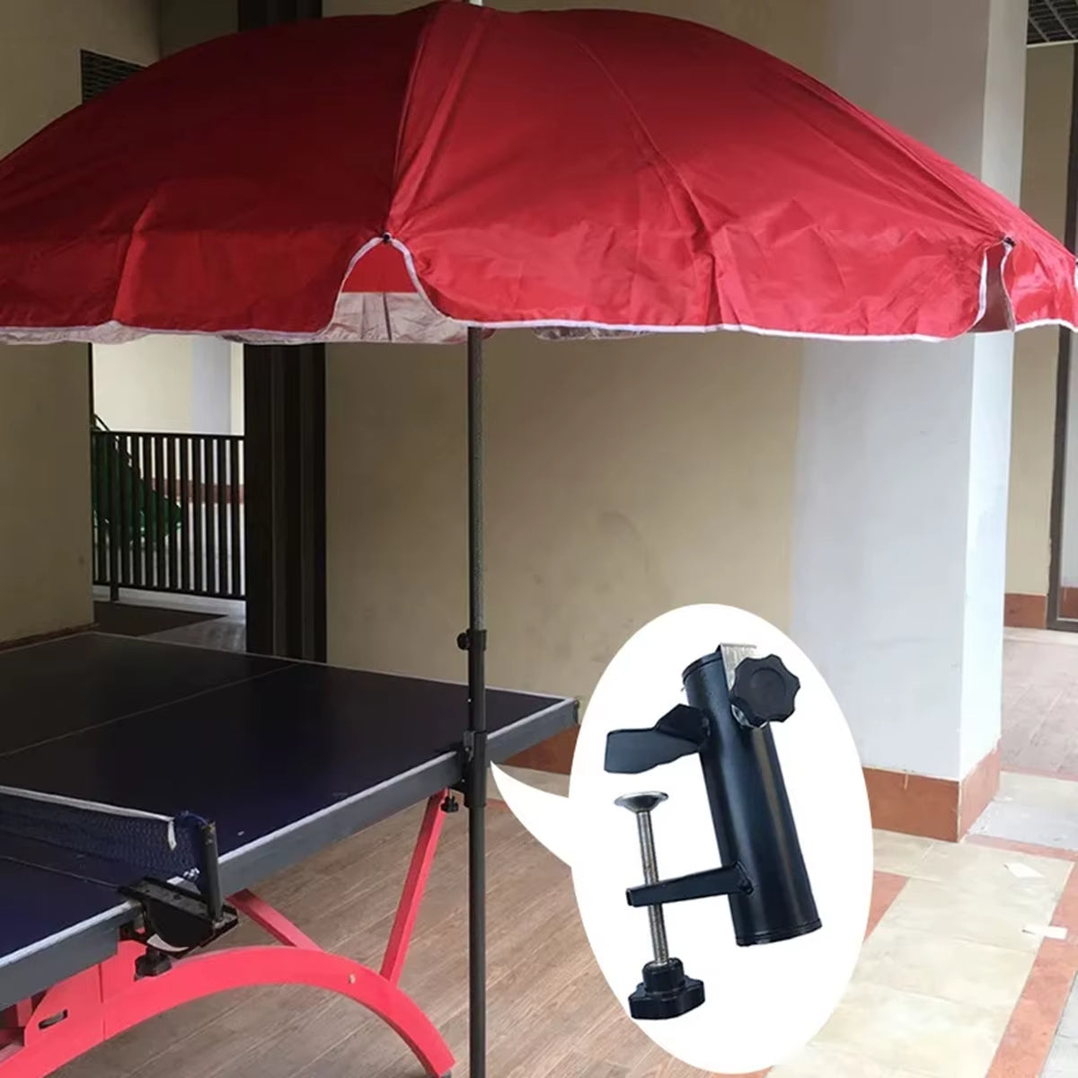 Praktisk parasollholder for effektiv solskjerming på balkong og terrasse. Fleksibel løsning.