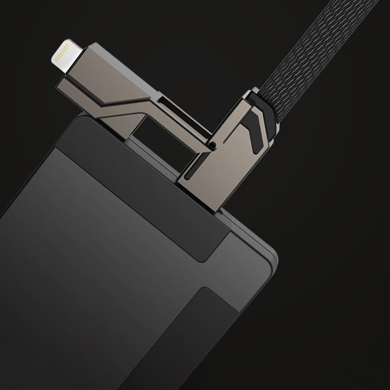 "Flettet 4-i-1 laderledning med borrelås, anti-floke design, rask lading, USB A/C og Lightning-porter."