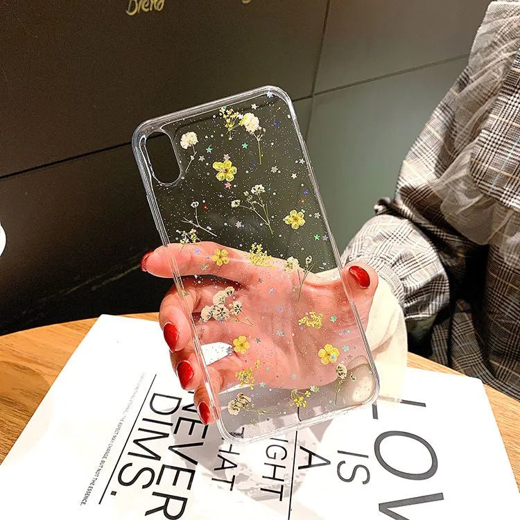 Flora inspirert iPhone-deksel, gjennomsiktig, styrker trend og gir god beskyttelse.