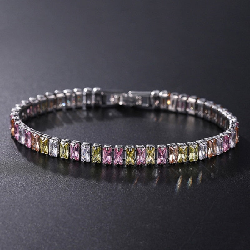 Cubic zirconia armbånd i elegant utførelse, en vakker gaveidé