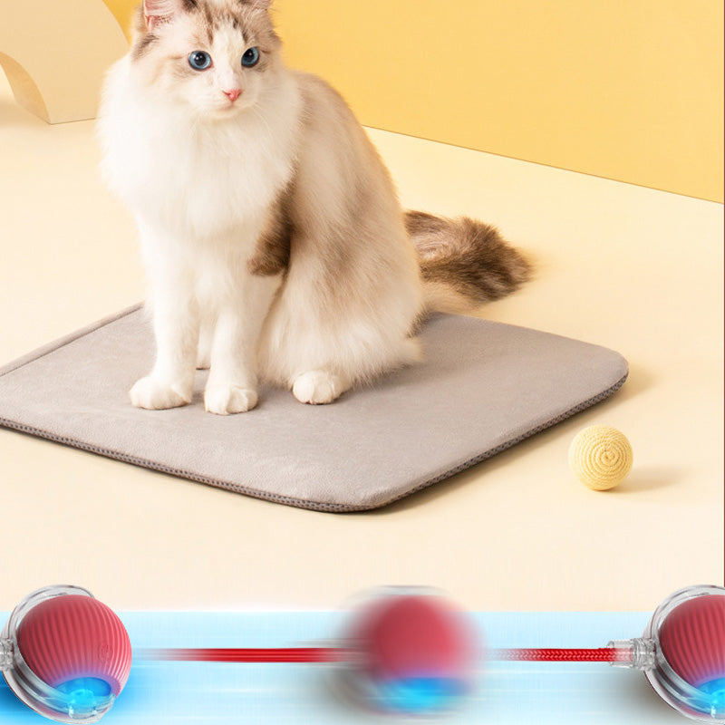 "Grå, rød og grønn smart interaktiv lekeball for katter, robust design med fargerike lys for aktivisering og moro."