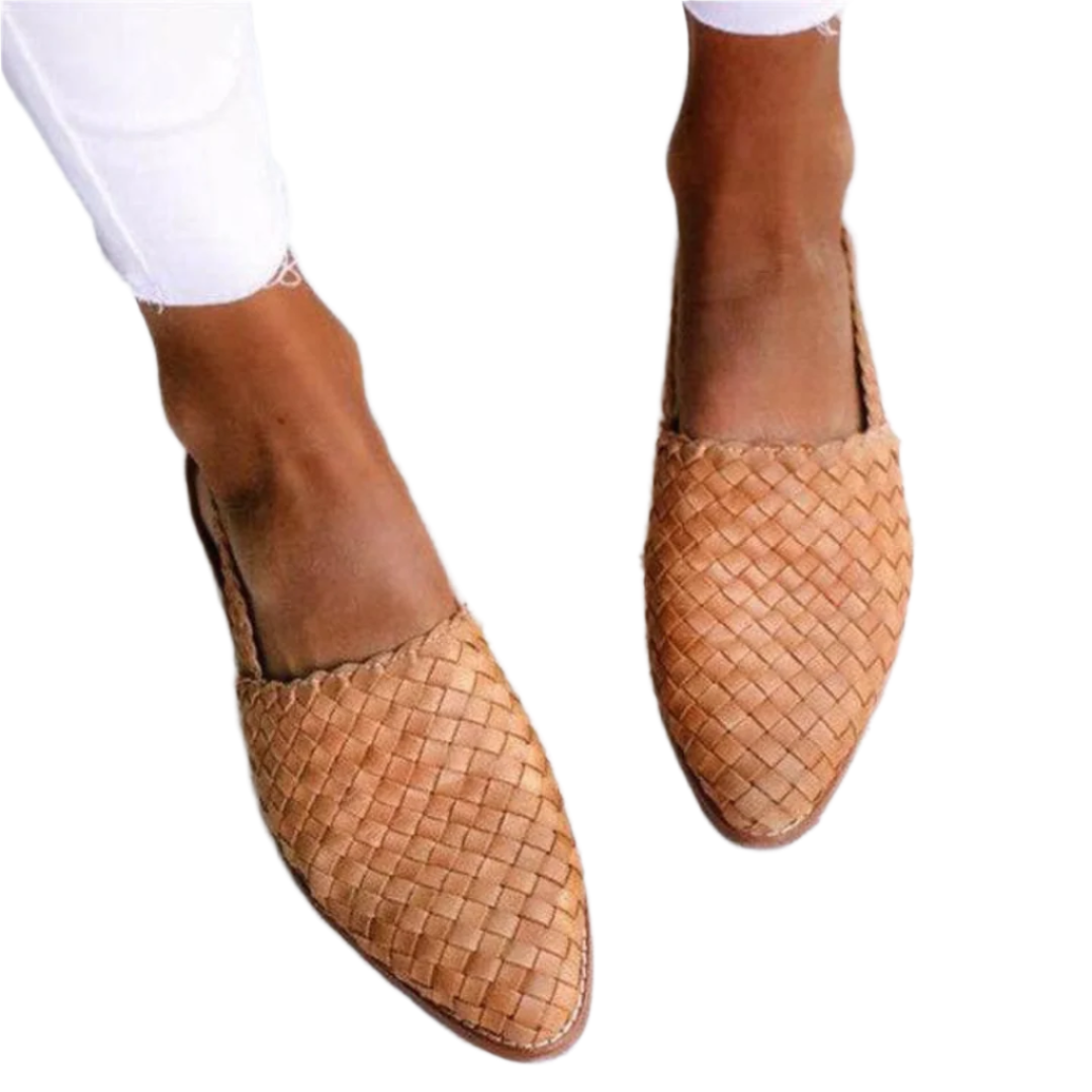 Håndlagde damesandaler, flate slip-on for maksimal komfort, perfekte sommersko til hverdag.