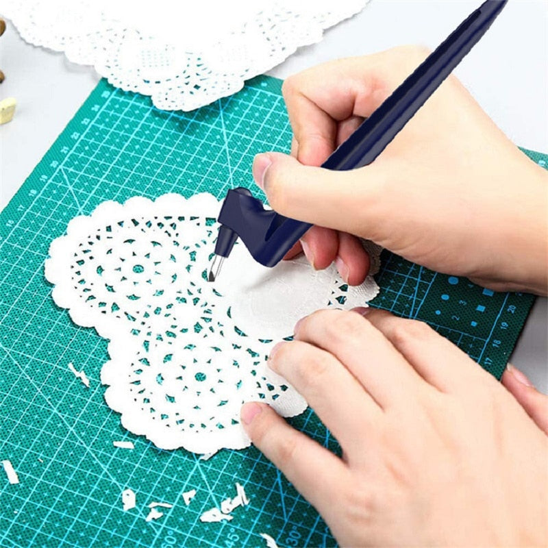 Roterende knivverktøy for DIY, scrapbooking og grafisk design; perfekt til papir- og vinylkutting.