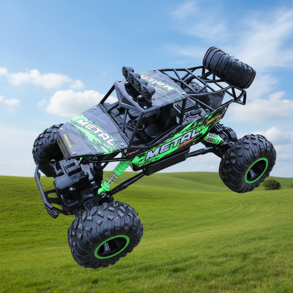 Detalj av robust fjernstyrt lastebil 4x4, offroad rcbil med metallchassis