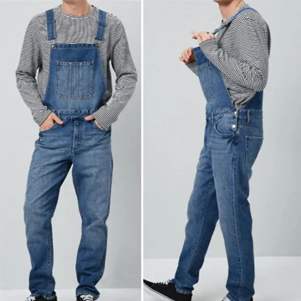 "Herr Jumpsuit med justerbare stropper, stor frontlomme, slitesterkt materiale og avslappet passform."