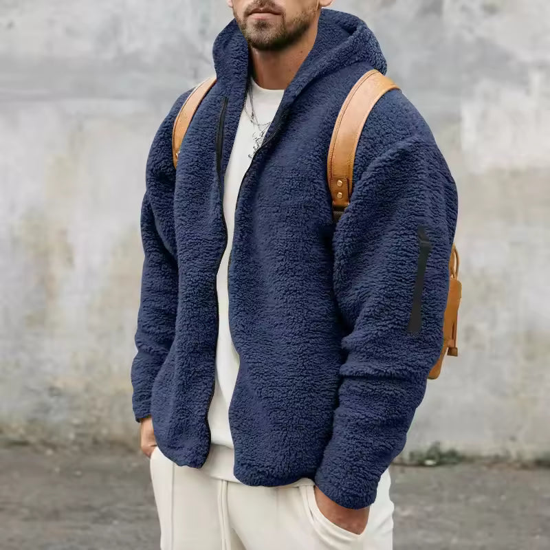 Komfortabel herre fleecejakke med hette. Oversized hettegenser perfekt som høstjakke eller varm vinterjakke.