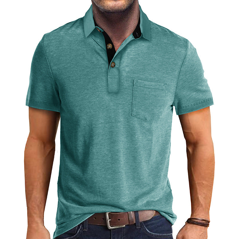 Sommerlig herre poloshirt i pustende stoff, perfekt for varme dager.