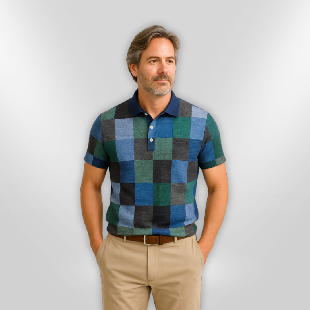 Rutete herrepoloskjorte for en frisk, elegant sommerlook; lett å matche.