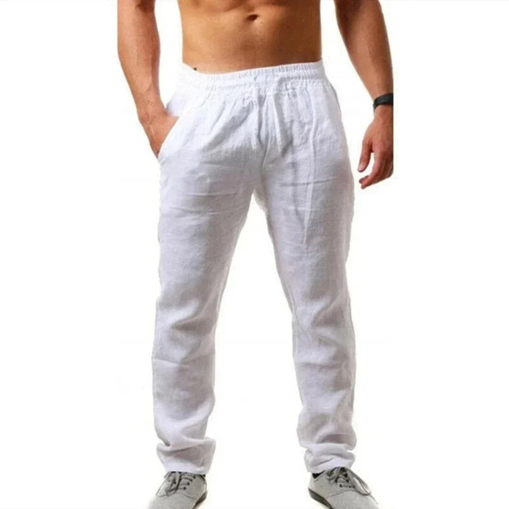 Stilren herre joggebukse for casual dager, trening og streetwear. Pustende komfort.