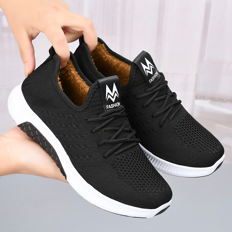Pustende sportssko for menn, slip-on joggesko i lett design, ideelle for trening og hverdagsbruk.