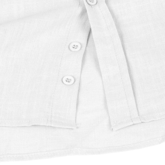 Casual chic herreantrekk: shorts og skjortesett i lett stoff, perfekt for varme sommerdager.