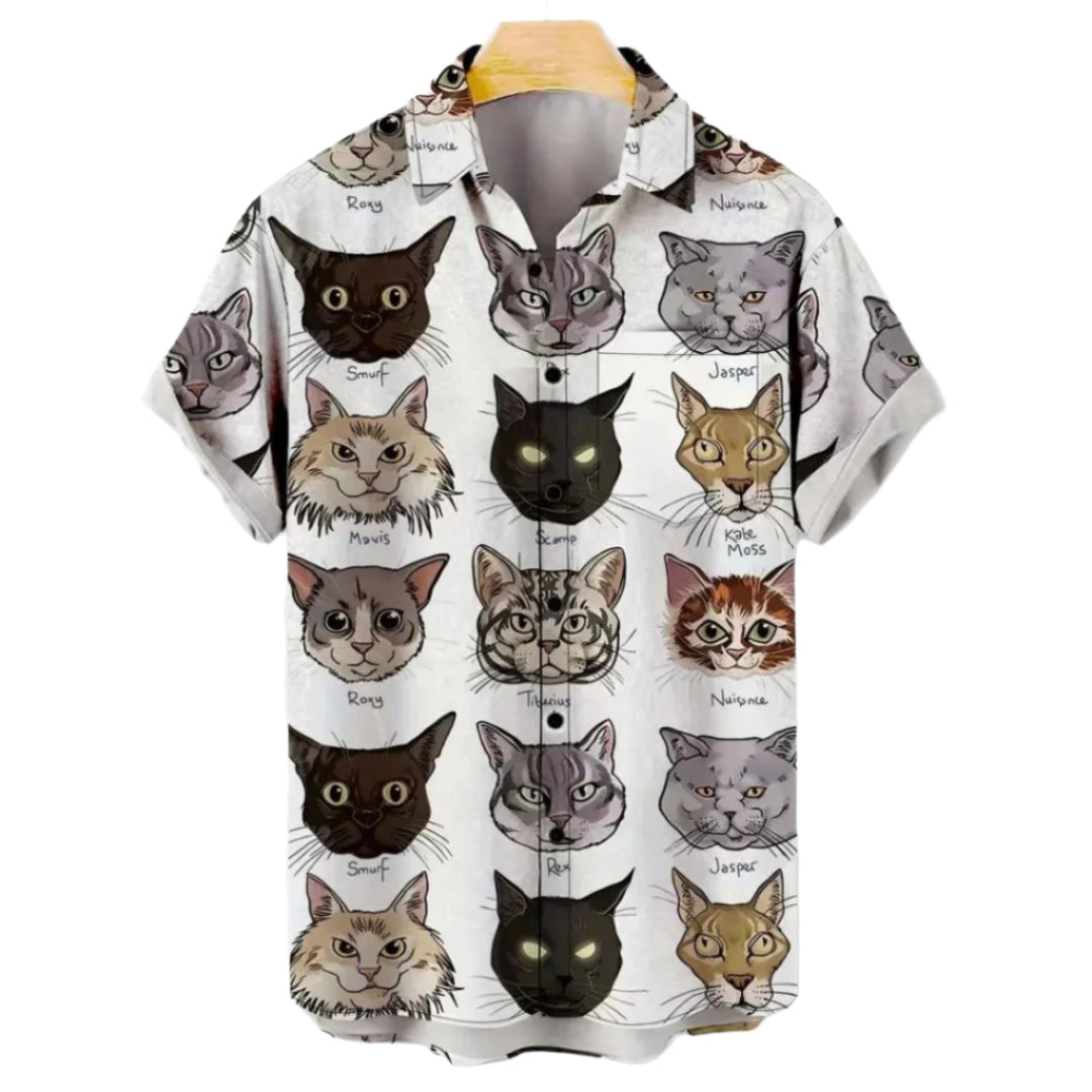 Herre t-skjorte med unikt 'Purrr-sonality' katteprint. Lett, pustende stoff perfekt for sommeren.