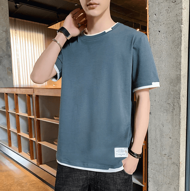 Streetwear-inspirert herres oversized t-skjorte i bomull; trendy og avslappet design.