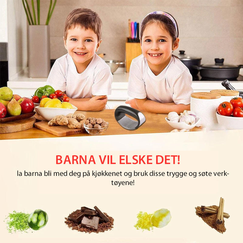 "Hvitløkpress i rustfritt stål med ergonomisk håndtak, skinnende overflate og enkel rengjøring for effektiv matlaging."