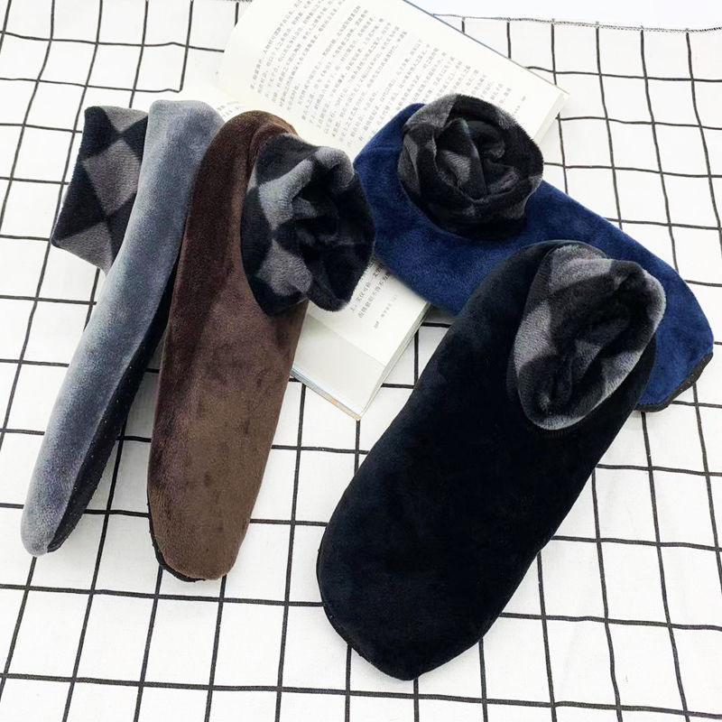 Innendørs termiske sklisokker med anti-slip, naturlig bomullsfôr, tilgjengelig i flere farger for komfort og varme.