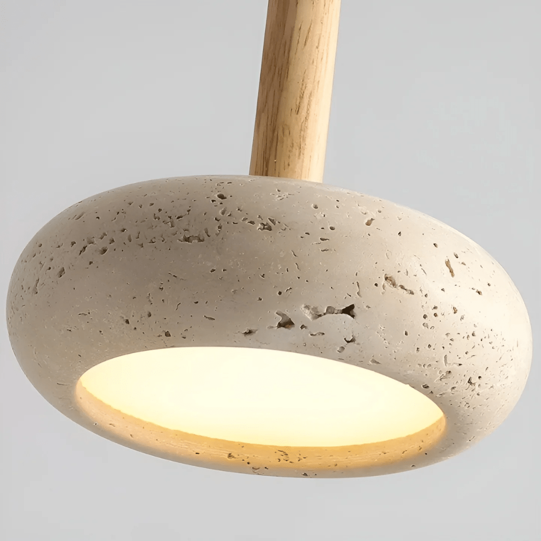 Japansk-inspirert taklampe for moderne hjem. Retro belysning som gir varm og innbydende atmosfære.