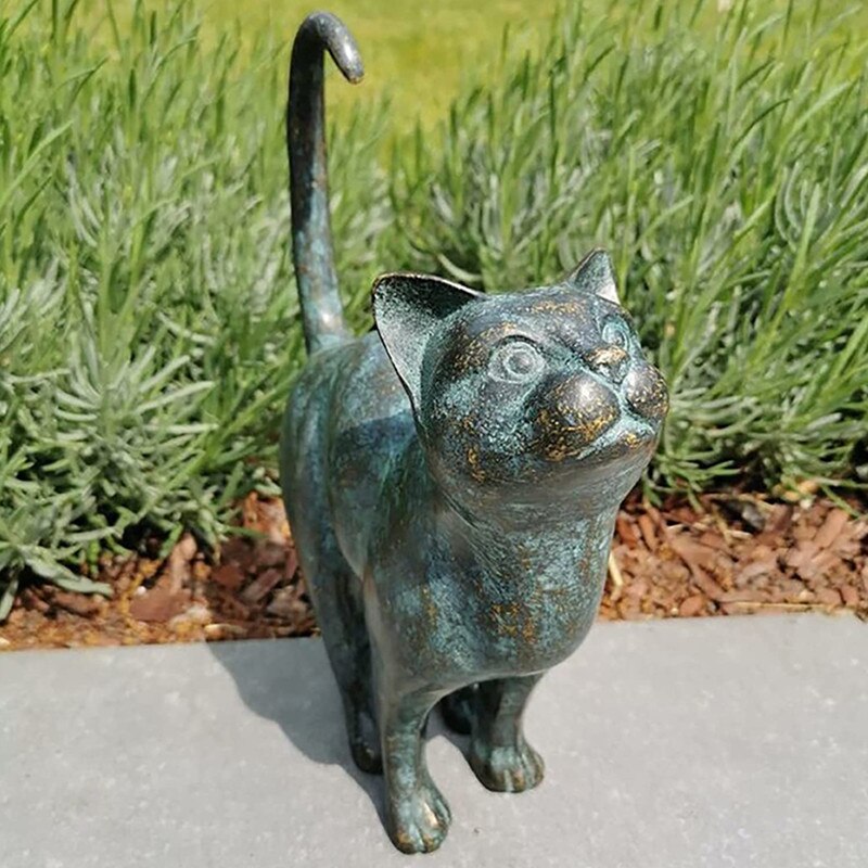 Detaljert polyresin kattestatue, perfekt dyrefigur og hagepynt i grønt