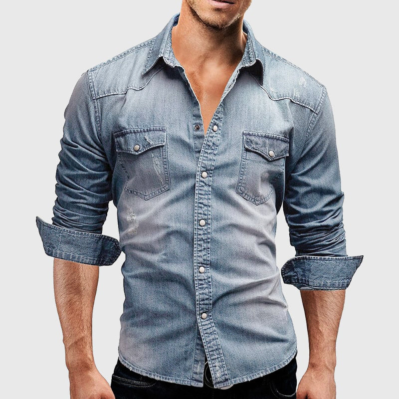 Komfortabel herreskjorte med lange ermer, regular fit og knapper. Perfekt vår- og høstskjorte.