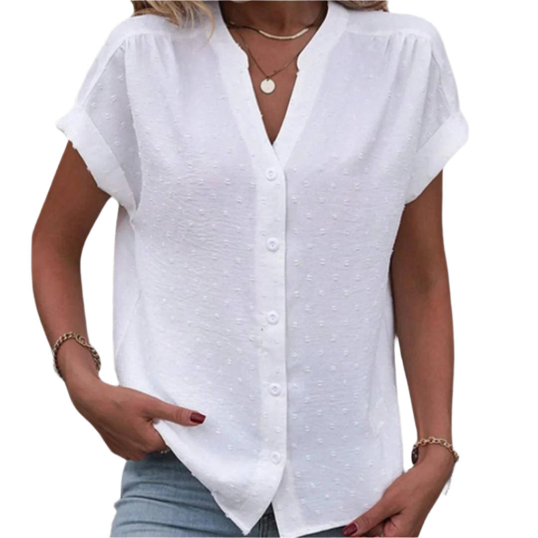 Klassisk hvit damebluse med knappedetaljer og v-hals, perfekt for både hverdag og formelle anledninger.