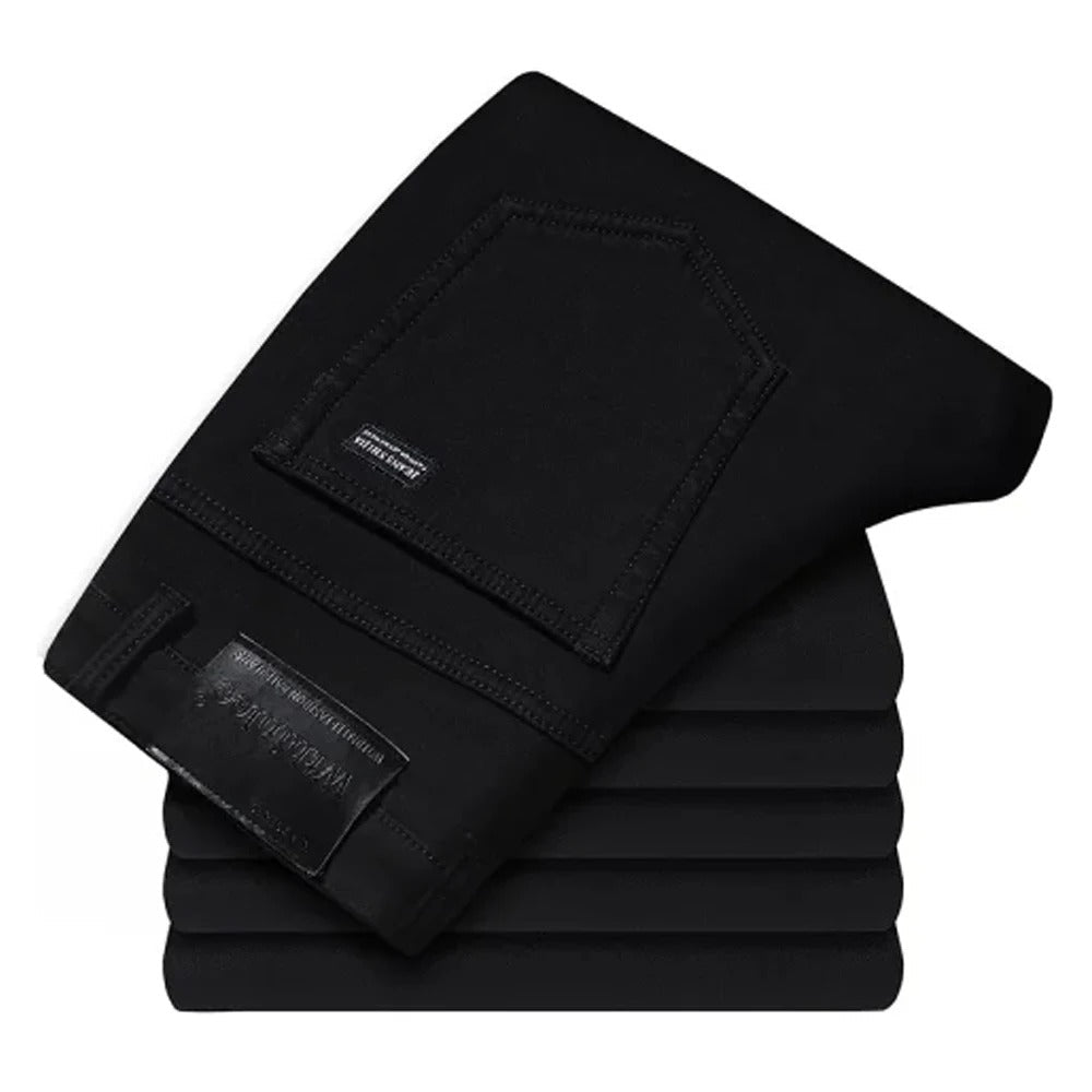 "Klassiske denimjeans for menn med rett ben, stretch-materiale, tidløst design og perfekt passform for stil og komfort."
