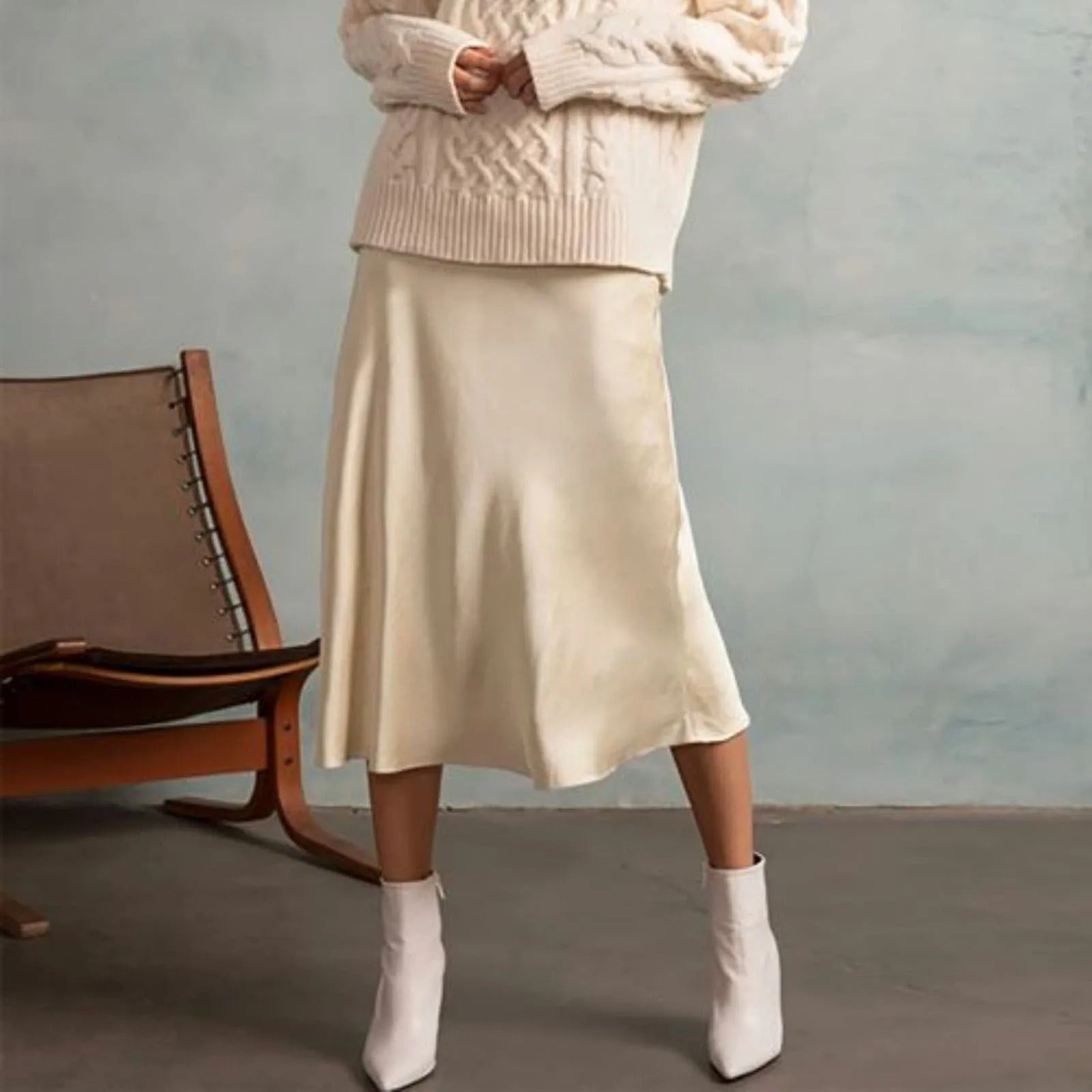 Elegant fritidsskjørt for kvinner, knelangt A-linje med høy midje, behagelig og trendy for alle aldre.