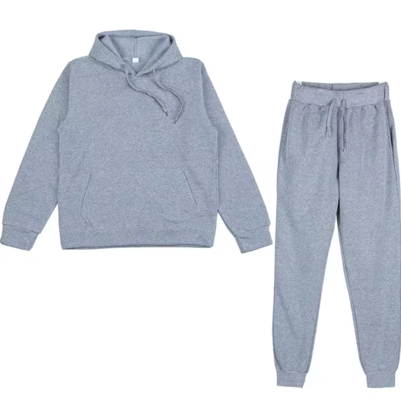 Treningsdressesett for damer, inkludert en casual hettegenser og komfortable treningsbukser