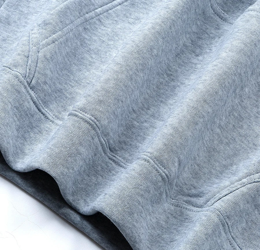 Treningsdress for kvinner i et moderne design, egnet for både hjemmebruk og uteaktiviteter