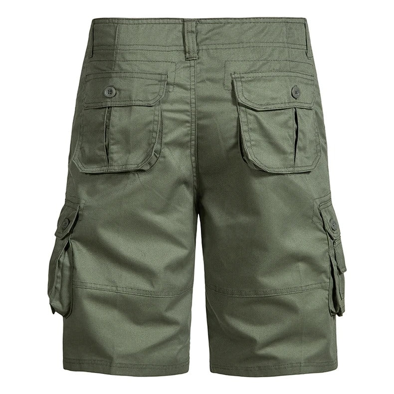Stilige sommershorts for herre med smart design og praktiske lommer for telefon/nøkler.