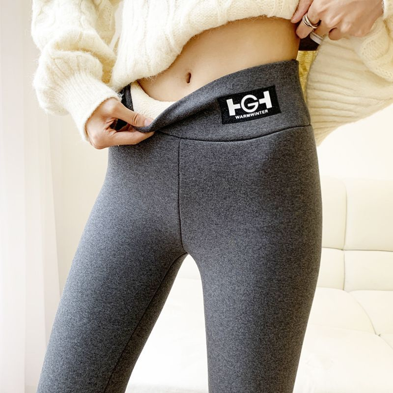 "Kvinnefleece-leggings i svart, høy midje, tykk sherpa-fleece, varm og komfortabel, perfekt for vinteren."