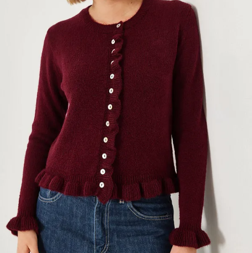Enkel, men elegant kvinnecardigan med teksturert strikk, et must-have i garderoben.