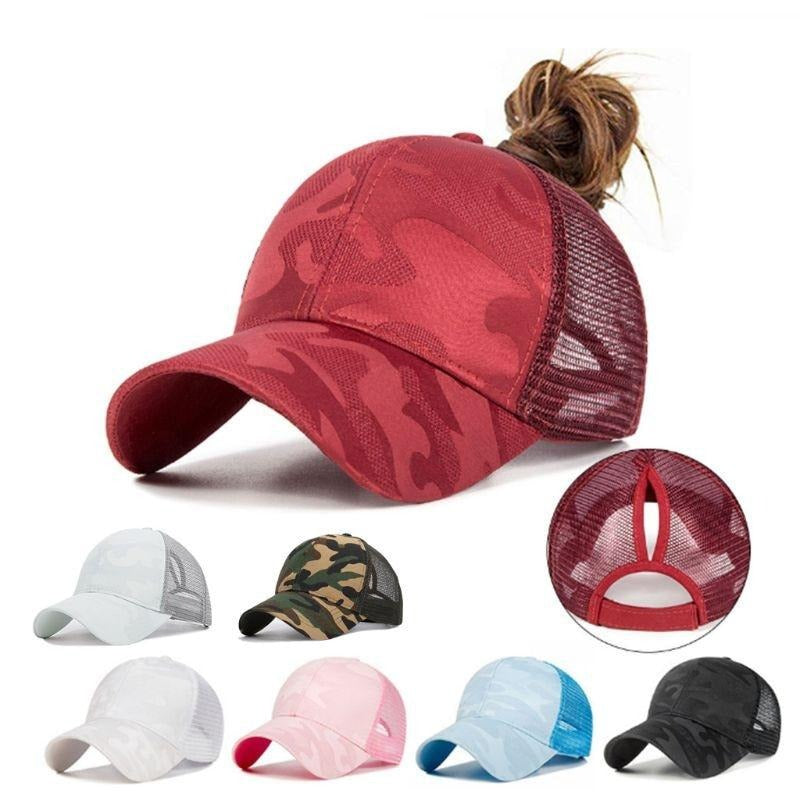 Svart kvinners baseballcap med hestehalehull, allsidig og stilig for enhver fritidslook.